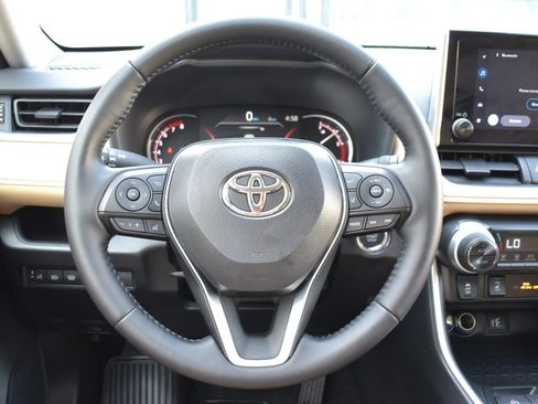 Used 2025 Toyota RAV4 XLE w/ Weather Package AWD/4WD image 14
