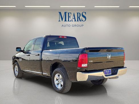 Used 2024 RAM 1500 Classic SLT image 3