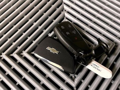 Used 2024 Chevrolet Silverado 1500 High Country w/ High Country Premium Package image 10