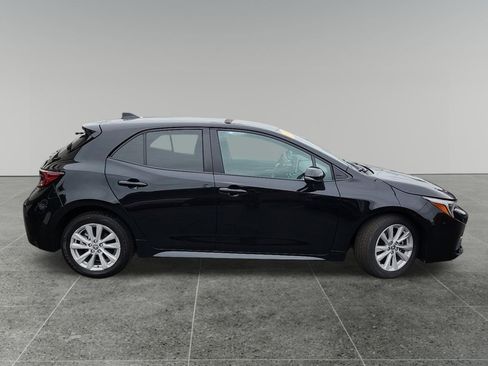 Used 2024 Toyota Corolla SE w/ SE Package FWD image 8