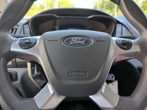 Used 2019 Ford Transit 150 130 Low Roof RWD image 15