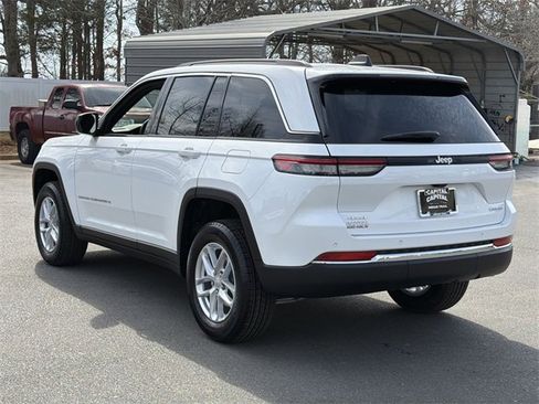 New 2026 Jeep Grand Cherokee Laredo image 11