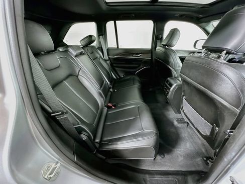 Used 2024 Jeep Grand Cherokee Limited 4xe AWD/4WD image 30