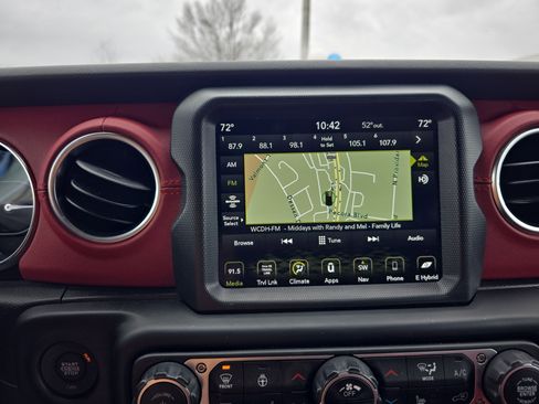 Used 2023 Jeep Wrangler Unlimited Rubicon 4xe AWD/4WD image 24