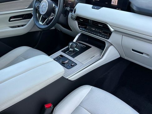 Used 2024 MAZDA CX-90 Plug-In Hybrid w/ Premium Plus image 18