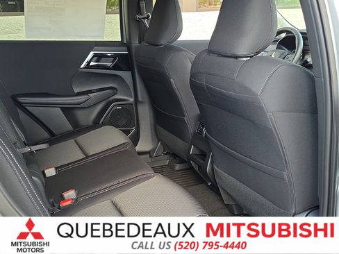 New 2026 Mitsubishi Outlander ES FWD image 27