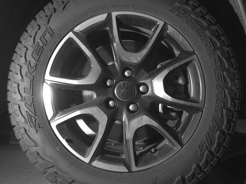 Used 2025 Jeep Compass Trailhawk image 13