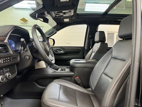 Used 2023 Chevrolet Tahoe Z71 w/ Luxury Package AWD/4WD image 14