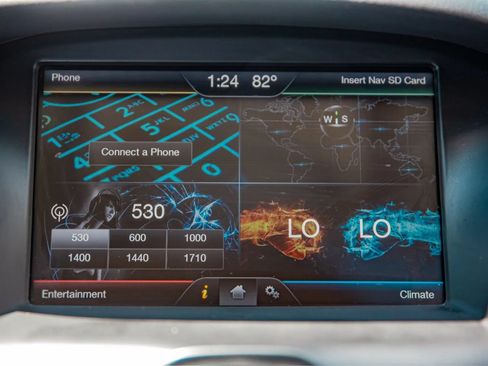 Used 2015 Ford Focus Titanium FWD image 18