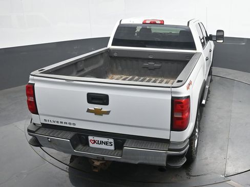 Used 2015 Chevrolet Silverado 2500 W/T AWD/4WD image 19