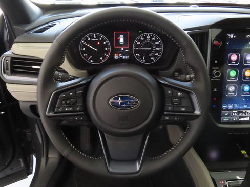 Used 2025 Subaru Forester Limited image 17