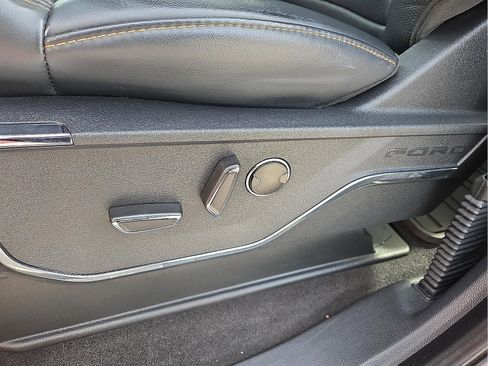 Used 2023 Ford F150 Platinum w/ Equipment Group 701A High image 14