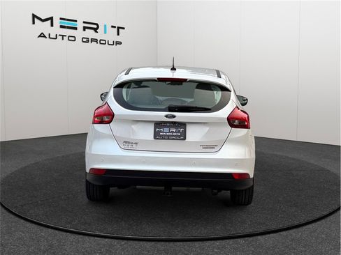 Used 2015 Ford Focus Titanium image 8