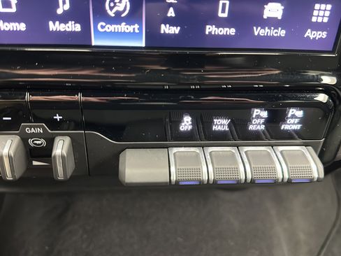Used 2026 RAM 2500 Big Horn AWD/4WD image 23