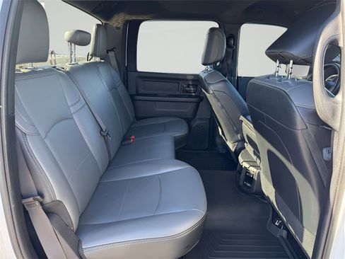 Used 2022 RAM 2500 Tradesman w/ Chrome Appearance Group image 21