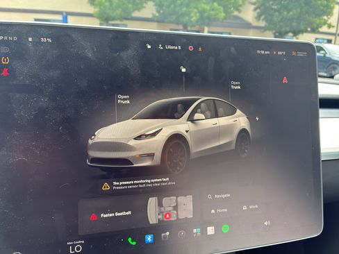 Used 2022 Tesla Model Y Performance AWD/4WD image 21