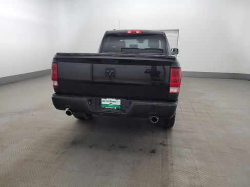 Used 2017 RAM 1500 Express w/ Black Ram 1500 Express Group AWD/4WD image 7