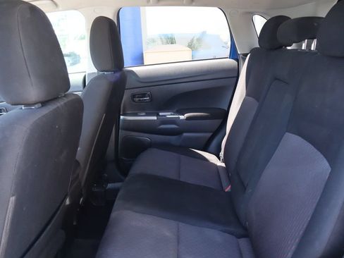 Used 2019 Mitsubishi Outlander Sport LE FWD image 11