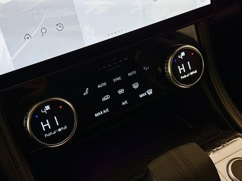 Used 2021 Jaguar F-PACE S AWD/4WD image 24