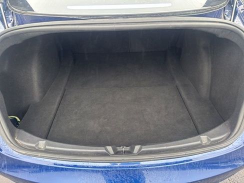 Used 2018 Tesla Model 3 Long Range image 9