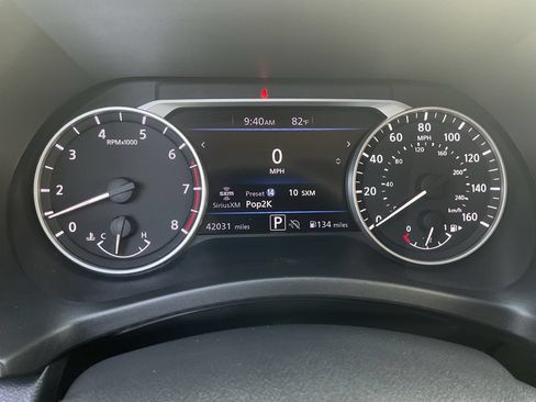 Used 2025 Nissan Sentra SV FWD image 30