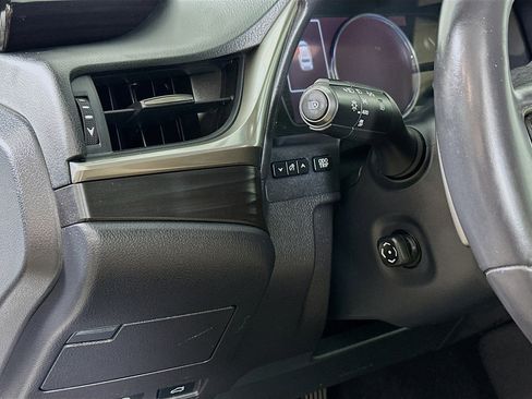 Used 2019 Lexus ES 350 w/ Premium Package FWD image 10
