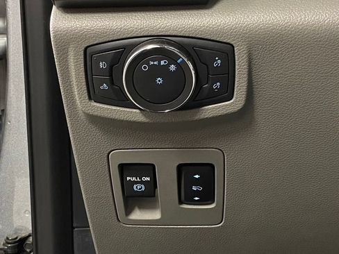 Used 2020 Ford F150 XLT w/ Equipment Group 302A Luxury AWD/4WD image 20