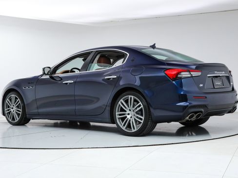 Certified 2022 Maserati Ghibli Modena Q4 image 3