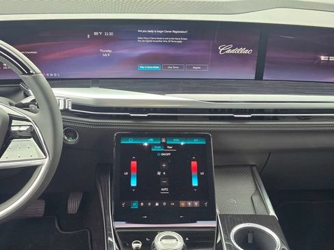 New 2026 Cadillac Escalade ESV Sport w/ Touring Package AWD/4WD image 18