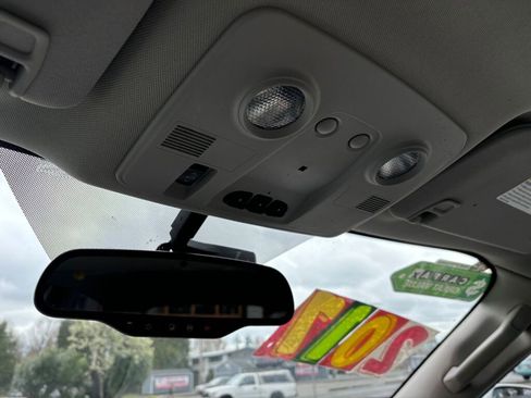 Used 2017 Buick Enclave Premium w/ Experience Buick Package image 35