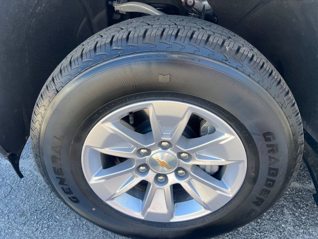 Used 2025 Chevrolet Silverado 1500 W/T RWD image 37