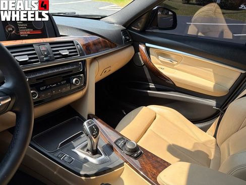 Used 2017 BMW 330i xDrive Sedan AWD/4WD image 20
