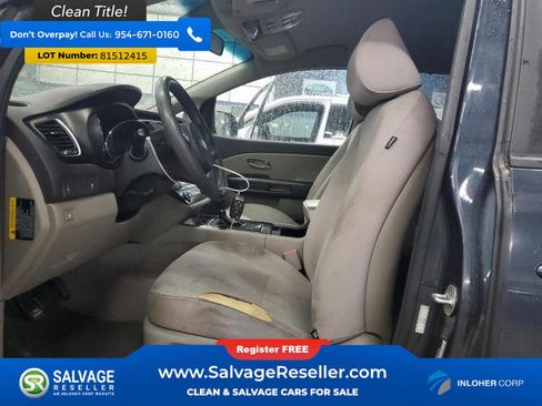 Used 2016 Kia Sedona LX w/ Option Group 020 FWD image 9