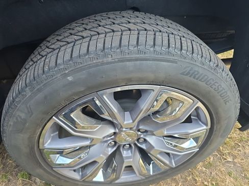 Certified 2024 GMC Sierra 1500 Denali w/ Denali Reserve Package image 3