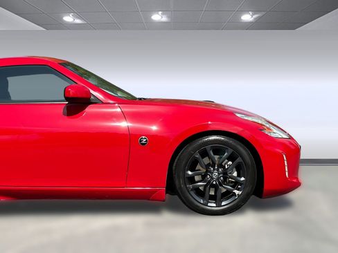 Used 2016 Nissan 370Z Coupe RWD image 29