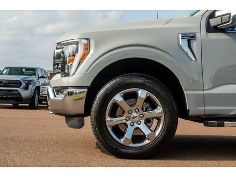 Used 2023 Ford F150 Lariat w/ FX4 Off-Road Package AWD/4WD image 10