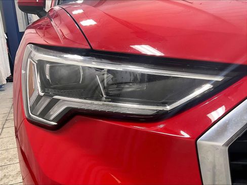 Used 2025 Audi Q3 2.0T Premium image 34