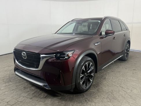 Used 2024 MAZDA CX-90 Plug-In Hybrid w/ Premium Pkg AWD/4WD image 3