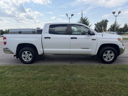 Used 2017 Toyota Tundra SR5 w/ SR5 Upgrade Package AWD/4WD image 6
