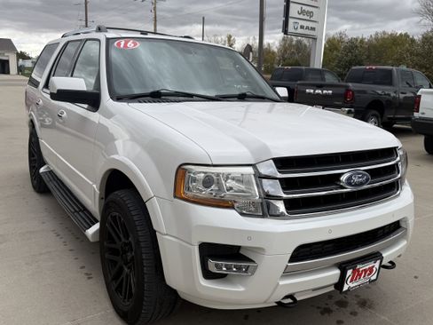 Used 2016 Ford Expedition Limited image 39
