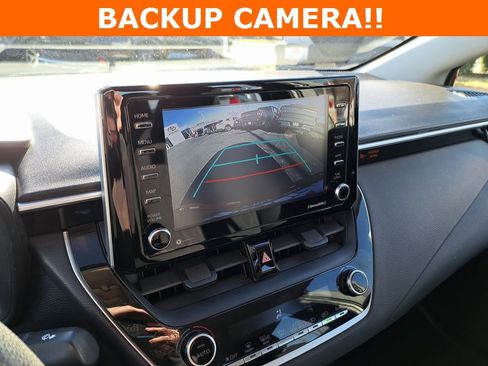 Certified 2021 Toyota Corolla LE image 17