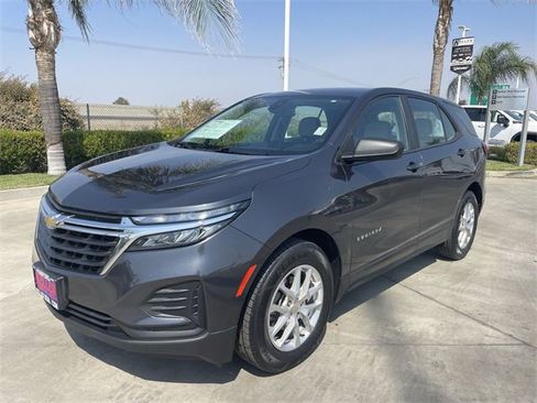 Used 2022 Chevrolet Equinox LS image 4