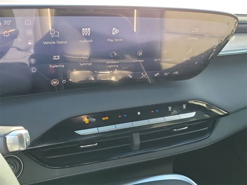 Used 2026 Buick Enclave Preferred image 13