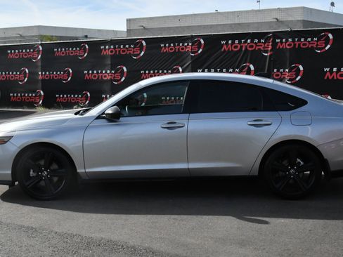 Used 2024 Honda Accord Sport image 4