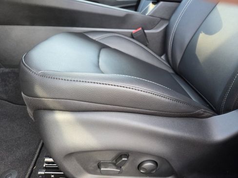 New 2026 Jeep Compass Limited image 12