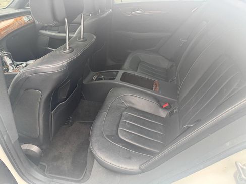 Used 2014 Mercedes-Benz CLS 550 w/ Premium 1 Package image 26