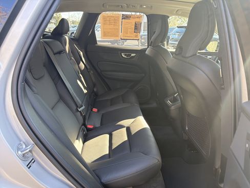 Certified 2025 Volvo XC60 B5 Plus image 33