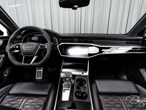 Used 2022 Audi RS 6 w/ Executive Package image 37