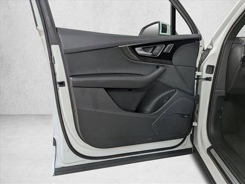 Used 2019 Audi Q7 3.0T Prestige w/ Prestige Package image 13