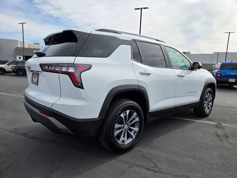 Used 2025 Chevrolet Equinox LT w/ Convenience Package II image 6